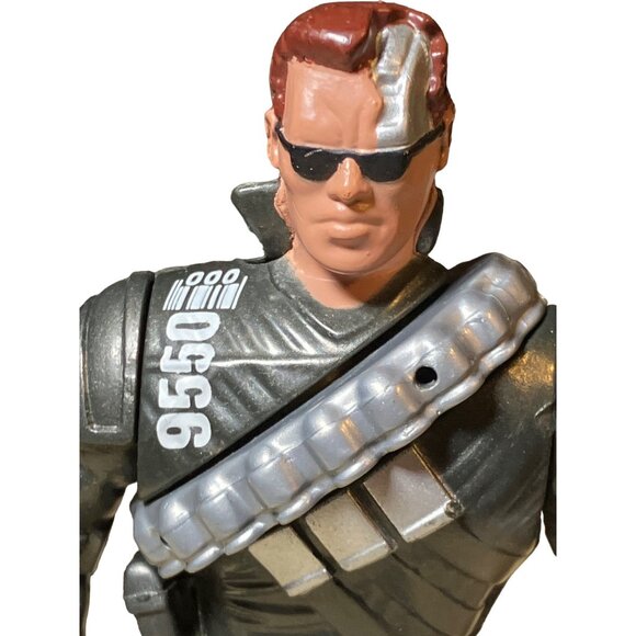 Kenner Terminator Toy Action Figure 1993 - Picture 2 of 11